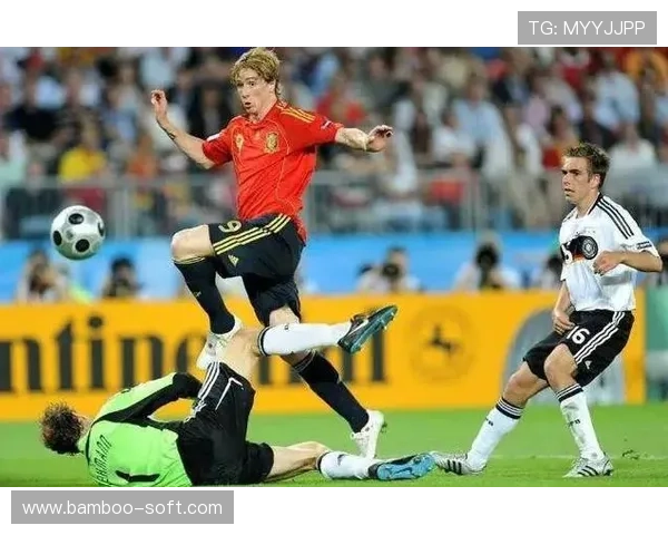 足球明星博什么腾的传奇人生与赛场背后的故事揭秘